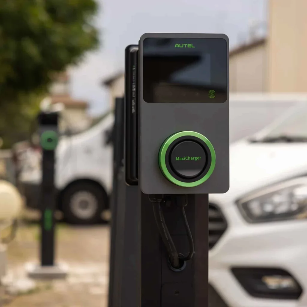 borne de recharge solaire entreprise a la reunion