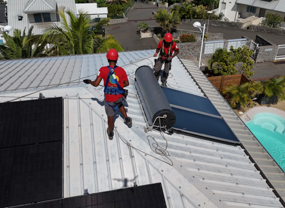 Installation d'un chauffe solaire à La Réunion par Solar Service