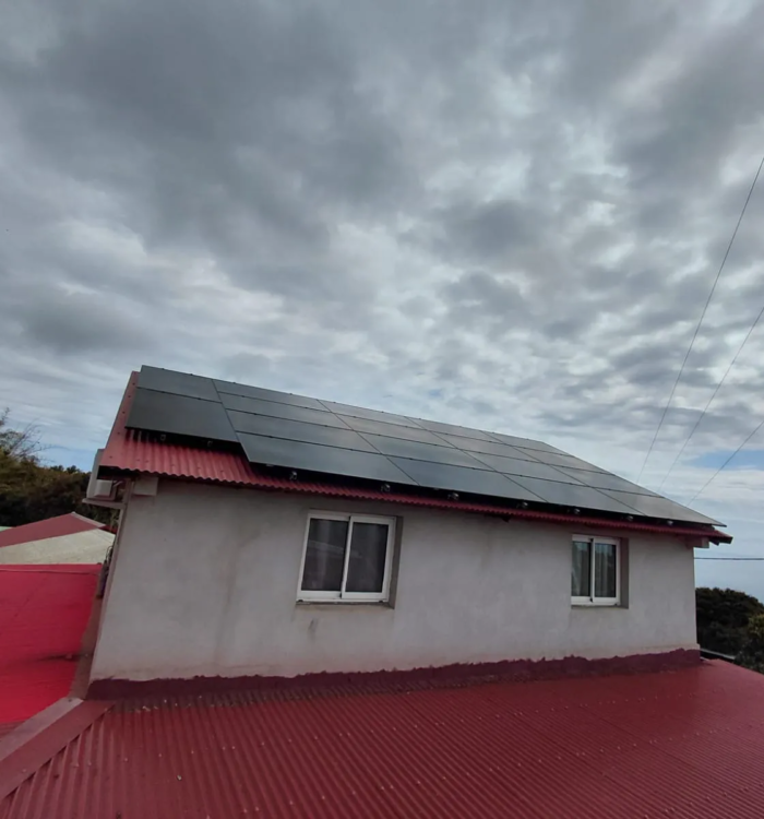 Installation photovoltaïque 9 kW sur toiture à Saint-Paul à La Réunion