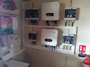 Onduleurs photovoltaïques installés pour une centrale solaire 9 kW à Saint-Paul