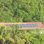 Panneau solaire installé à La Réunion éligible à la prime à l'autoconsommation EDF OA - Solar Service